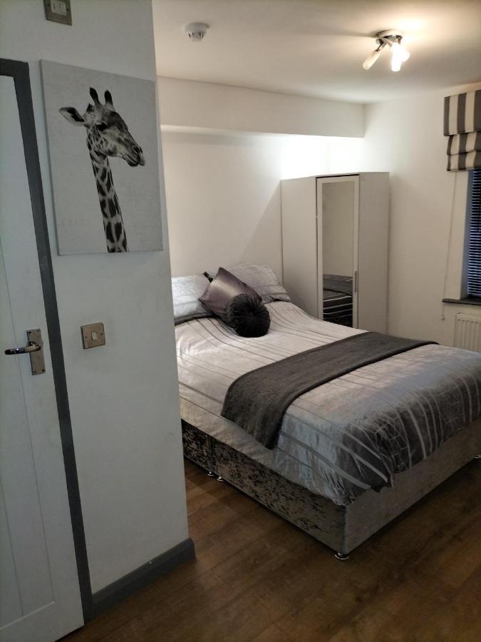 The New Accommodation Free Complementary Breakfast Tibshelf Exteriör bild