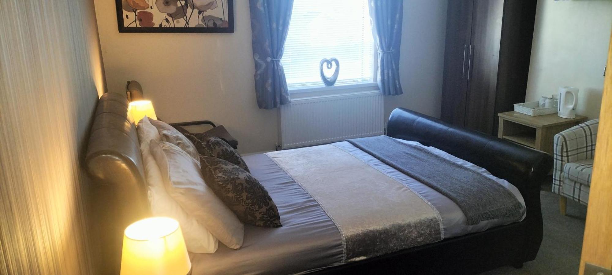 The New Accommodation Free Complementary Breakfast Tibshelf Exteriör bild
