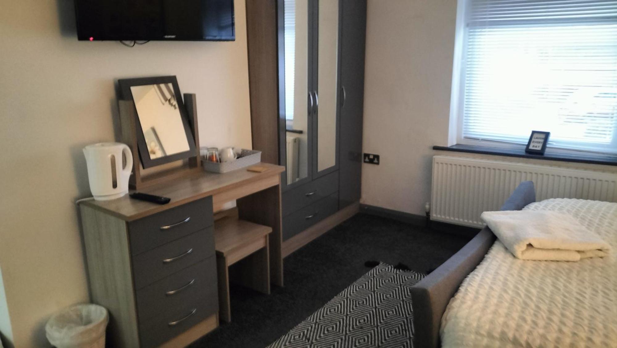 The New Accommodation Free Complementary Breakfast Tibshelf Rum bild